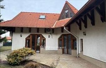 Eladó Székesfehérvári telephely hirdetés (96235485)