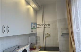 Eladó Székesfehérvári panel lakás hirdetés (32593949)