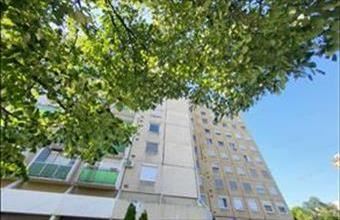 Eladó Győri panel lakás hirdetés (93452937)