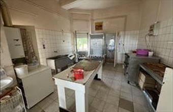 Eladó Kecskeméti üzlethelyiség utcafronton hirdetés (23539794)