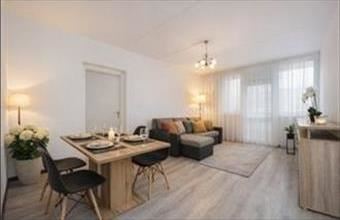 Eladó Budapest VIII. kerületi csúsztatott zsalus lakás hirdetés (74313559)