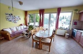 Eladó Budapest III. kerületi családi ház hirdetés (43383764)