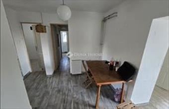 Eladó Szegedi családi ház hirdetés (37425872)