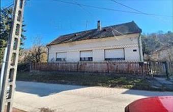 Eladó Kaposvári családi ház hirdetés (54754473)