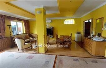 Eladó Csornai családi ház hirdetés (74794263)