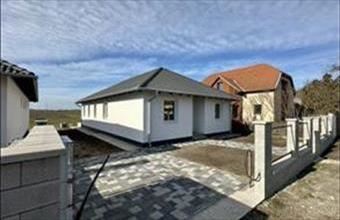 Eladó Dunavarsányi családi ház hirdetés (44494289)