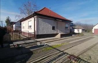 Eladó Csengődi családi ház hirdetés (41488374)