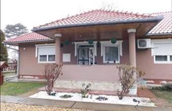 Eladó Tápiószelei családi ház hirdetés (77734886)