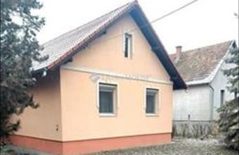 Eladó Kecskeméti családi ház hirdetés (57943584)