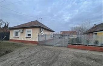 Eladó Lajosmizsei családi ház hirdetés (43338896)