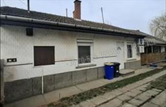 Eladó Törteli családi ház hirdetés (43143746)