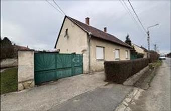 Eladó Sárvári családi ház hirdetés (56438843)