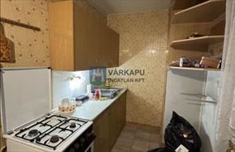 Eladó Székesfehérvári panel lakás hirdetés (77456726)