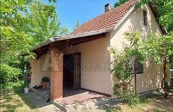 Eladó Sándorfalvai hétvégi ház hirdetés (92325678)