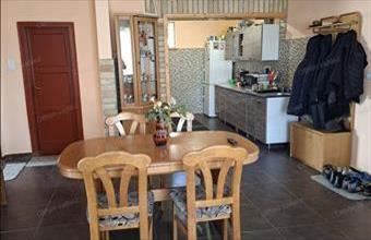 Eladó Tiszakécskei családi ház hirdetés (32498687)