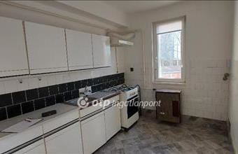 Eladó Kunszentmártoni tégla lakás hirdetés (17733234)