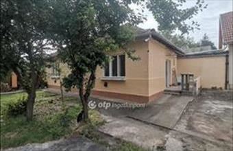 Eladó Békéscsabai családi ház hirdetés (33458233)