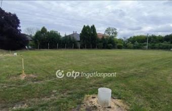 Eladó Békéscsabai lakóövezeti telek hirdetés (99753171)