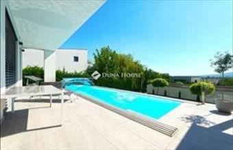 Eladó Váci családi ház hirdetés (44648937)