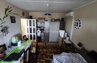 Eladó Pécsi panel lakás hirdetés (43175424)