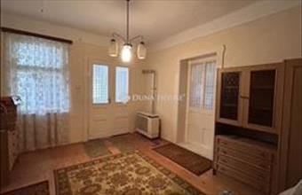 Eladó Nagybaracskai családi ház hirdetés (33723725)