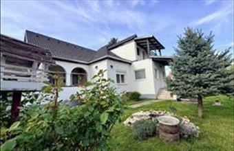 Eladó Oroszlányi családi ház hirdetés (33946892)