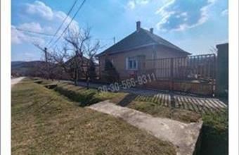 Eladó Felsőpetényi családi ház hirdetés (38733294)