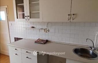 Eladó Ajkai tégla lakás hirdetés (48454373)