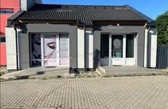 Eladó Tiszavasvári üzlethelyiség utcafronton hirdetés (47742464)
