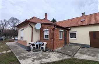 Eladó Győri családi ház hirdetés (19215373)
