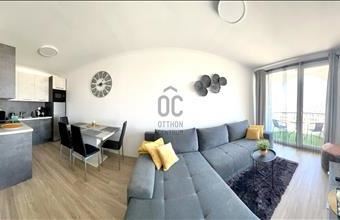 Eladó Siófoki panel lakás hirdetés (67695998)