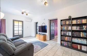 Eladó Üllési családi ház hirdetés (94953924)