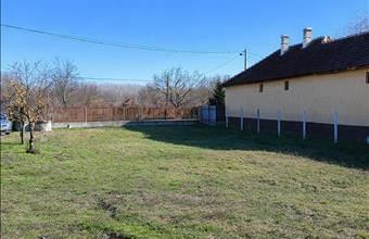 Eladó Tápiószentmártoni lakóövezeti telek hirdetés (32578455)