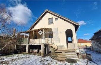 Eladó Szárligeti családi ház hirdetés (24376837)