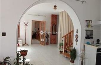 Eladó Kiskunlacházai családi ház hirdetés (91934235)