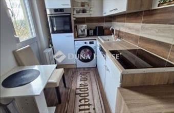 Eladó Pécsi panel lakás hirdetés (93454993)