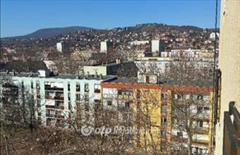 Eladó Pécsi panel lakás hirdetés (93495385)