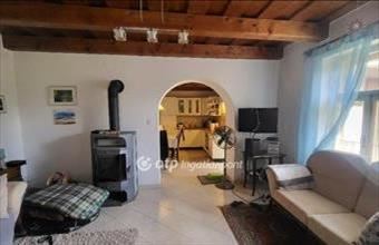 Eladó Lesenceistvándi sorház hirdetés (72939382)