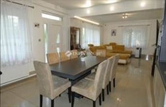 Eladó Gödöllői családi ház hirdetés (14979899)