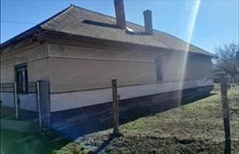 Eladó Tiszasasi családi ház hirdetés (57197934)