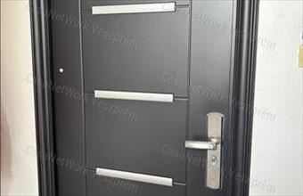 Eladó Veszprémi panel lakás hirdetés (38989456)