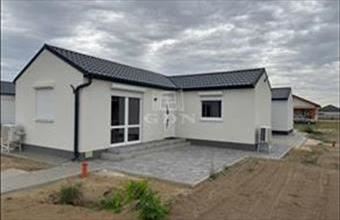 Eladó Helvéciai családi ház hirdetés (21658623)