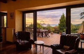 Eladó Felsőörsi családi ház hirdetés (17236627)