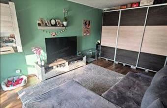 Eladó Szolnoki panel lakás hirdetés (97227456)