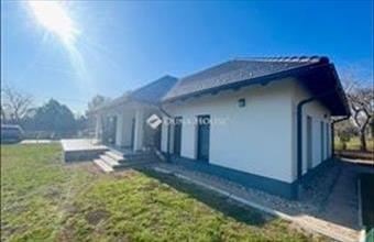 Eladó Kőszárhegyi családi ház hirdetés (42456999)