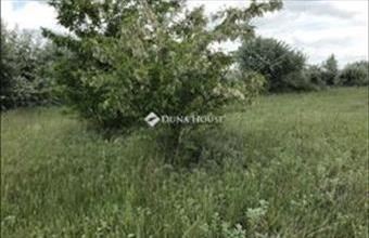 Eladó Székesfehérvári külterületi telek hirdetés (97337726)