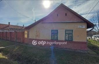 Eladó Kunszentmártoni családi ház hirdetés (44779473)