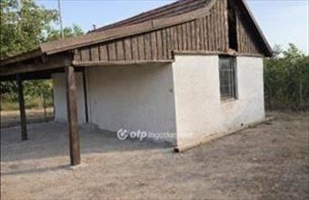 Eladó Csongrádi hétvégi ház hirdetés (36466446)