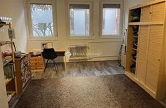 Eladó Pécsi tégla lakás hirdetés (73426797)