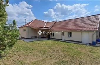 Eladó Bakonyai családi ház hirdetés (16974963)
